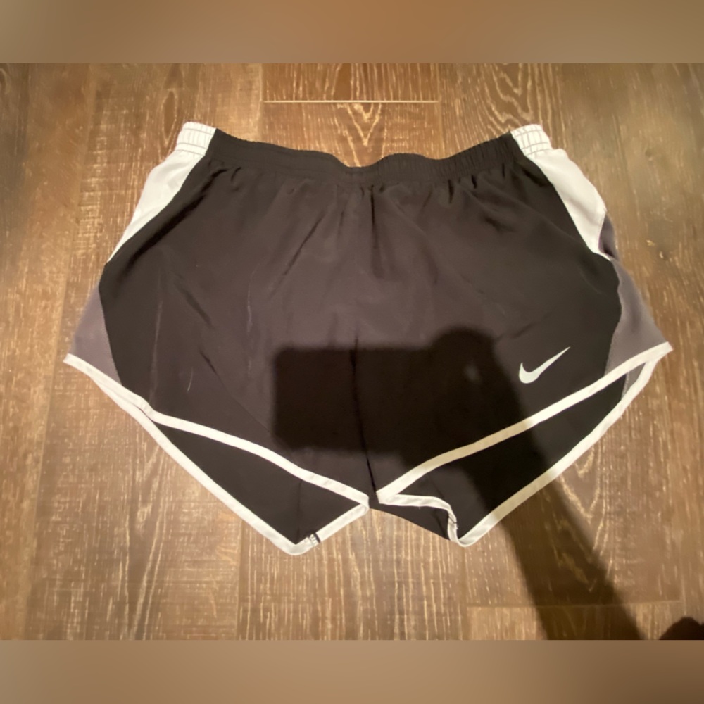 Women’s Nike shorts size Medium